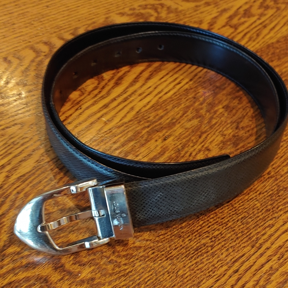 Louis vuitton taiga belt
